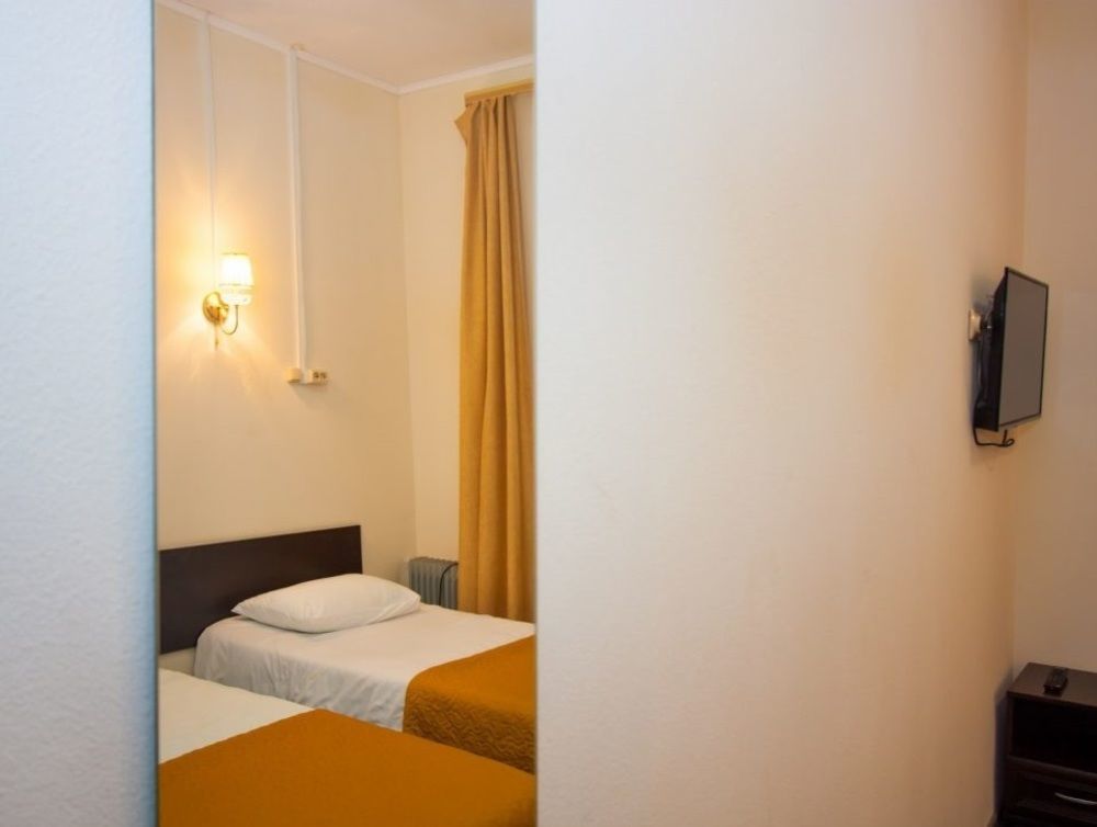 Yellow Hotel سانت بطرسبرغ المظهر الخارجي الصورة