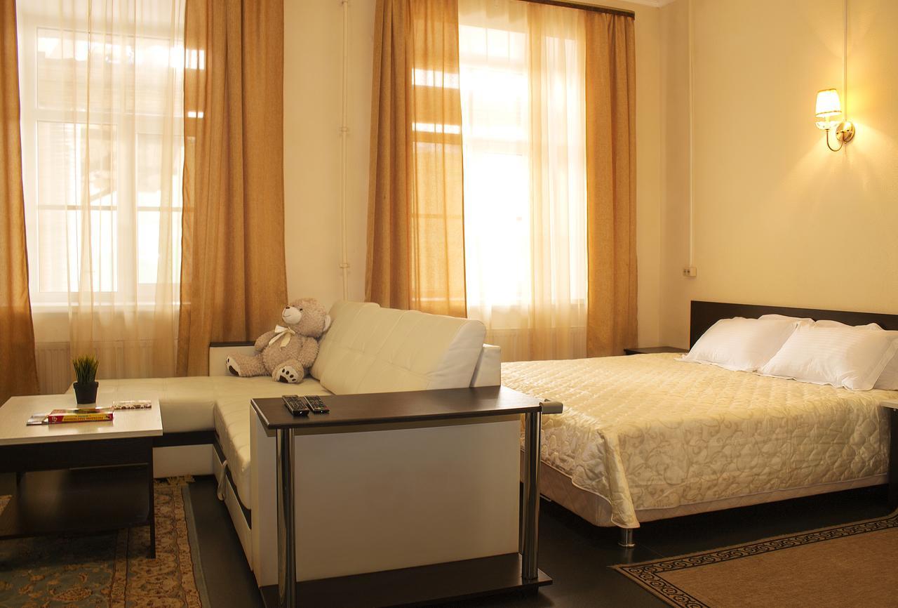 Yellow Hotel سانت بطرسبرغ المظهر الخارجي الصورة